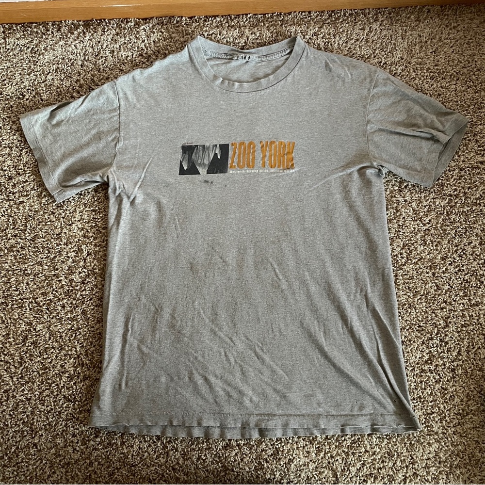 Vintage 90s Zoo York Skateboards Gray Graphic T-Shirt
